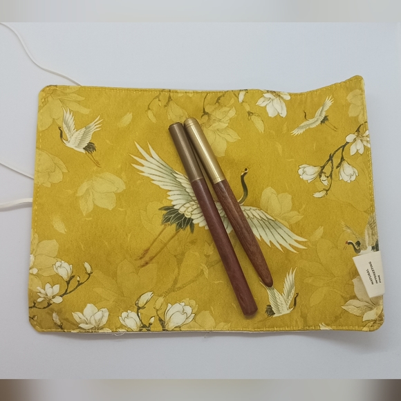 Pencil / brushes / fountain pen bag / roll / wrap /pouch - Picture 1 of 6